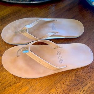 HARI MARI WOMENS FLIP FLOPS SIZE 8&9